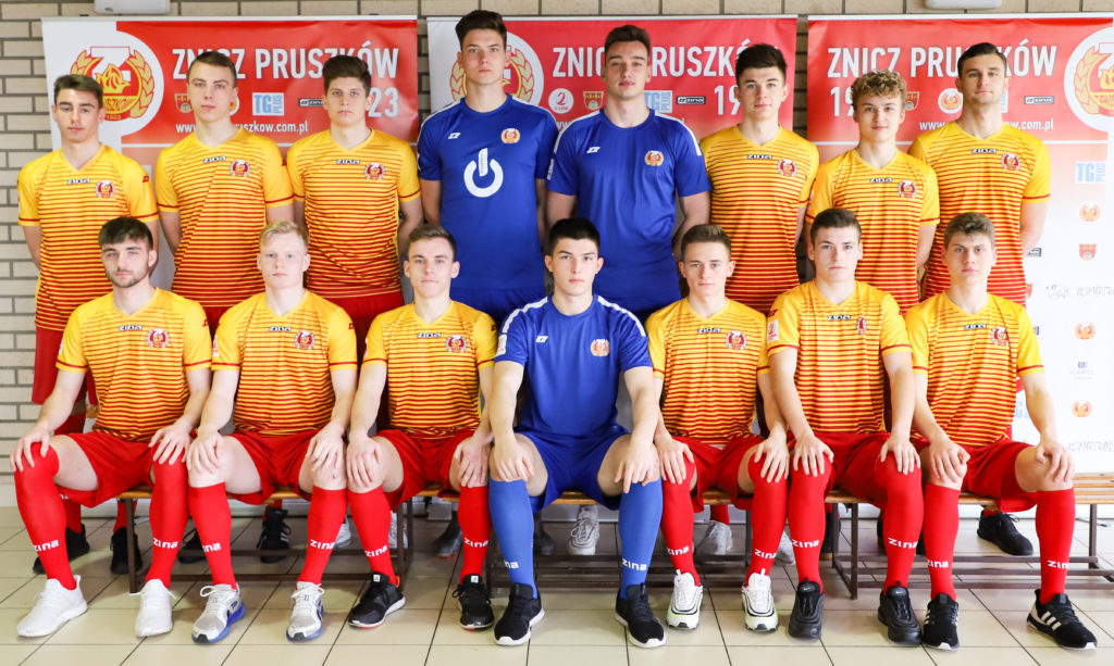 Read more about the article Prezentacja drużyny Znicz Pruszków – runda wiosenna sezonu 2019/2020