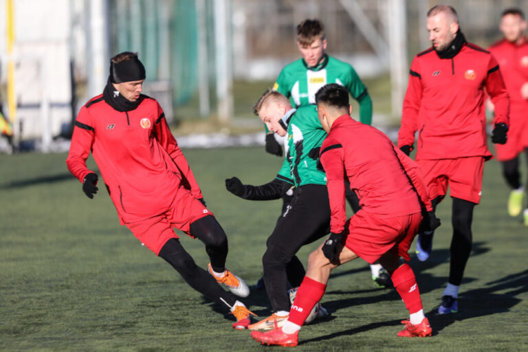 Read more about the article Galeria zdjęć – Znicz vs GKS Bełchatów