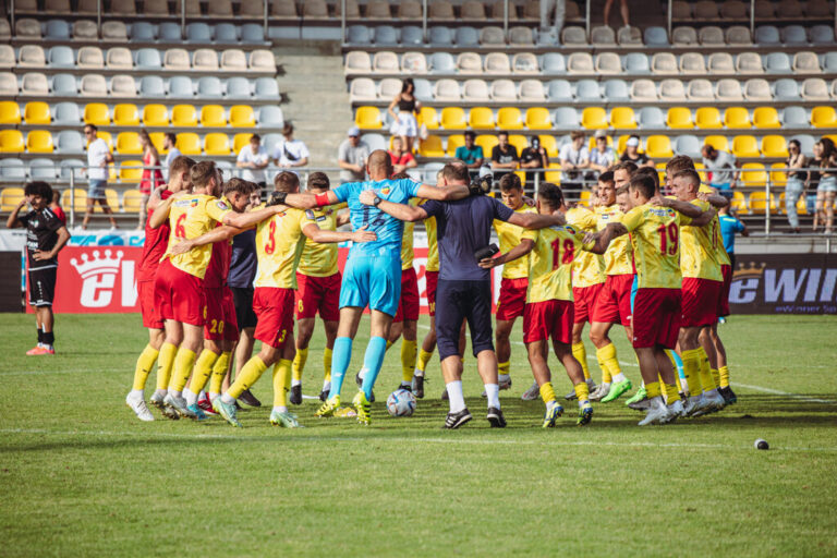 Read more about the article Znicz ? Górnik Polkowice 2:0. Twierdza Pruszków