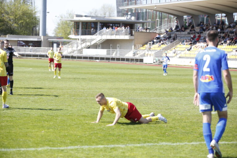 Read more about the article Bezbramkowe derby! Znicz 0:0 Pogoń