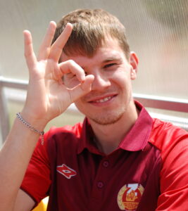 Read more about the article Aleksander Nadolski – nowy pomocnik Znicza Pruszków
