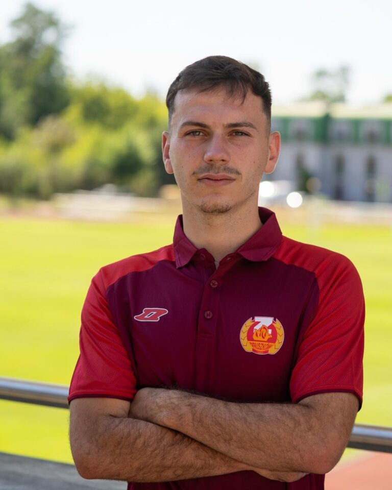 Read more about the article Jakub Nowakowski nowym zawodnikiem Znicza Pruszków