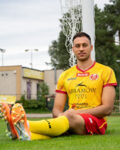 Read more about the article Wywiad z Jarosławem Jachem, nowym zawodnikiem Znicza Pruszków