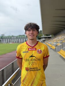 Read more about the article Jan Kosmalski piłkarzem Znicza Pruszków